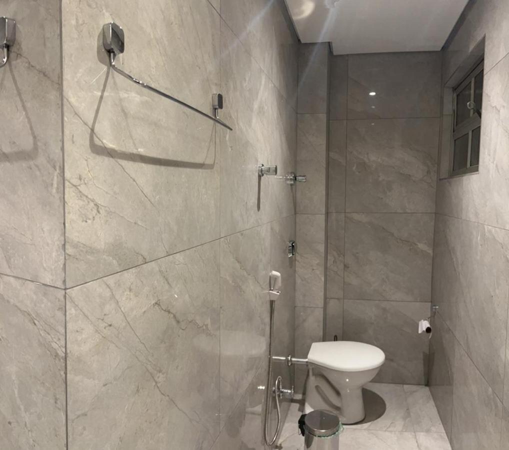 Apartamento Para Pessoas De Familia Ou A Negocio, Ap Lindo Aconchegante No Bras Proximo Igreja Mundial,Mercado Municipal, 25 De Marco, Templo Salomao, Metro Dom Pedro Ll, Bancos, Mercado E Etc Σάο Πάολο Εξωτερικό φωτογραφία