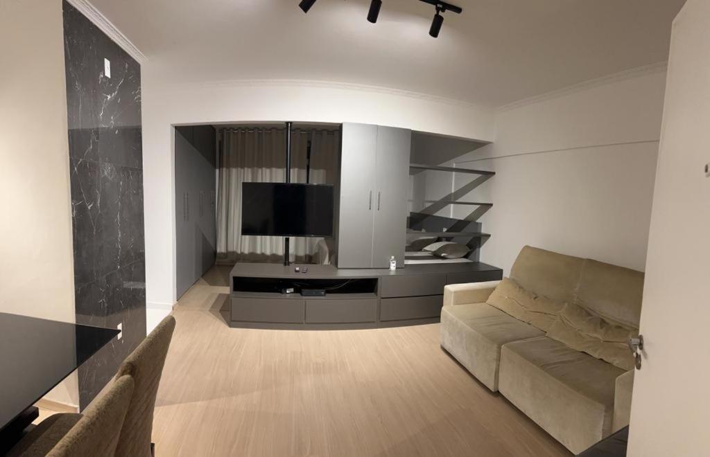 Apartamento Para Pessoas De Familia Ou A Negocio, Ap Lindo Aconchegante No Bras Proximo Igreja Mundial,Mercado Municipal, 25 De Marco, Templo Salomao, Metro Dom Pedro Ll, Bancos, Mercado E Etc Σάο Πάολο Εξωτερικό φωτογραφία
