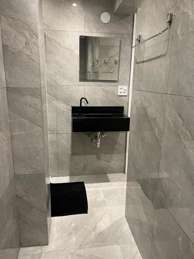 Apartamento Para Pessoas De Familia Ou A Negocio, Ap Lindo Aconchegante No Bras Proximo Igreja Mundial,Mercado Municipal, 25 De Marco, Templo Salomao, Metro Dom Pedro Ll, Bancos, Mercado E Etc Σάο Πάολο Εξωτερικό φωτογραφία